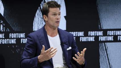 Un excompañero de los Patriots critica duramente la brutal declaración de Tom Brady.