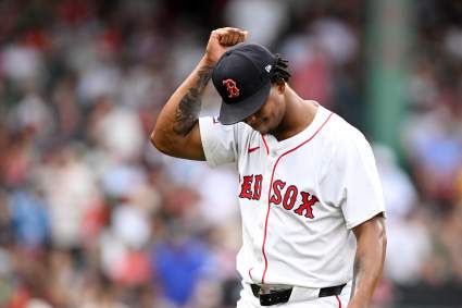 El abridor de los Red Sox, con un contrato de 55 millones de dólares, podría obligar a los equipos a rescindir su contrato o a realizar un traspaso.