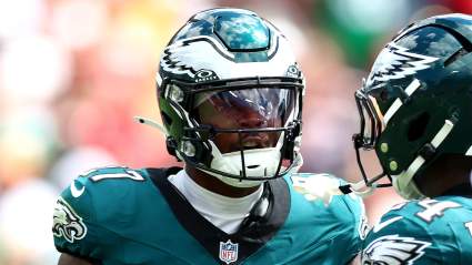 El receptor abierto de 24 años de los Eagles recibe un fuerte elogio de Quinyon Mitchell.