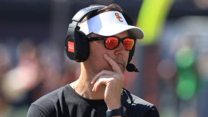 El director deportivo de la USC revela sus expectativas sobre Lincoln Riley para 2026 en medio de las conversaciones sobre su posible destitución.