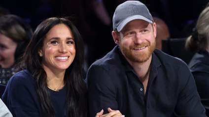 Meghan Markle y el príncipe Harry comparten fotos inéditas de la princesa Lilibet en su quinto cumpleaños.