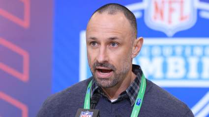 Los Dolphins rescinden el contrato con un defensor durante el minicampamento tras su lesión.