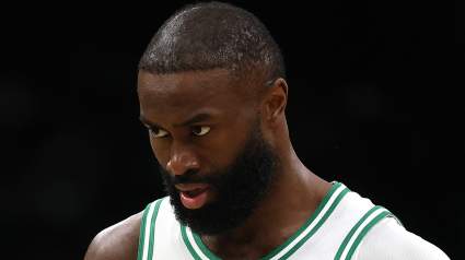 Jaylen Brown recibe consejos sinceros sobre una posible extensión de contrato con los Celtics.
