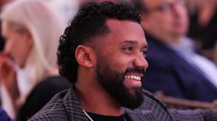 El ex mariscal de campo de los Broncos, Russell Wilson, anuncia una importante noticia sobre su carrera.
