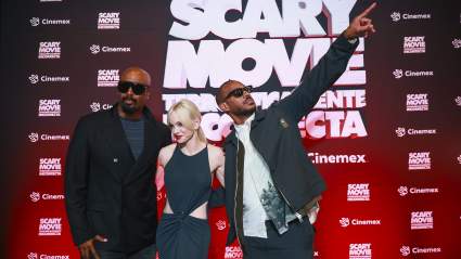 Anna Faris, Lizzo y el elenco original derrochan talento estelar en el estreno de 'Scary Movie 6'.