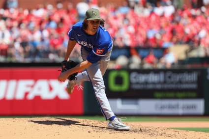 Instan a los Yankees a adquirir al relevista de los Royals con seis años de experiencia en la MLB y una efectividad inferior a 2.00.