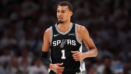 Shaq critica a Victor Wembanyama tras la derrota de los Spurs ante los Knicks en el primer partido de las Finales de la NBA.