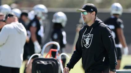 Maxx Crosby finalmente revela su opinión sobre el entrenador en jefe de los Raiders, Klint Kubiak.