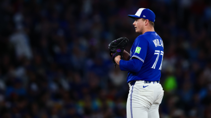 El desaire de los Blue Jays a Louis Varland provoca una fuerte reacción.