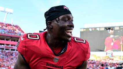 El defensor estrella de los Buccaneers habla sobre las negociaciones de su contrato.