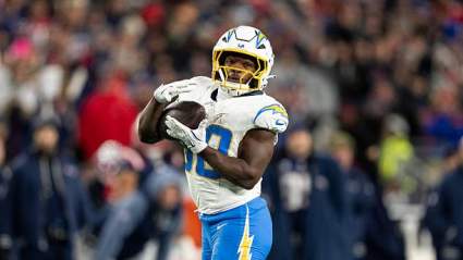 Instan a los Chargers a traspasar a su jugador estrella de tres touchdowns antes de la próxima temporada.