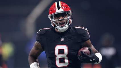 Kyle Pitts, de los Falcons, recibe un interesante mensaje de ESPN sobre un posible traspaso a los Ravens.